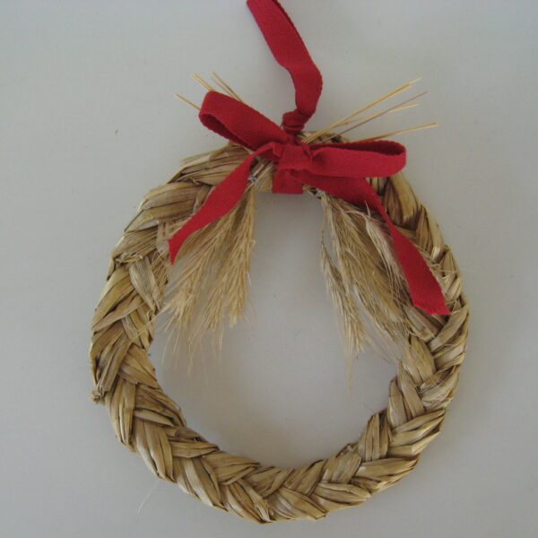Straw wreath 8" diameter  Made in Sweden