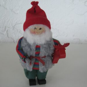 Tomte with red moose  5.5" Butticki of Sweden