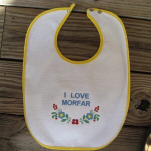 Baby Bib " I Love Morfar"   11" x 15"