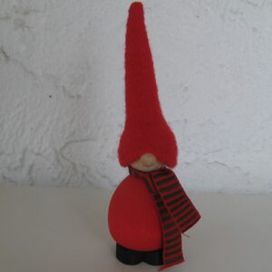 "Viktor"  wood 6" tall Made in Sweden red
