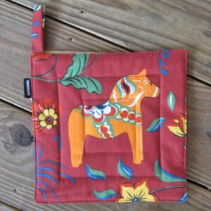 Dala horse pot holder 100% cotton 9"x9"  Arvidsson of Sweden dark red