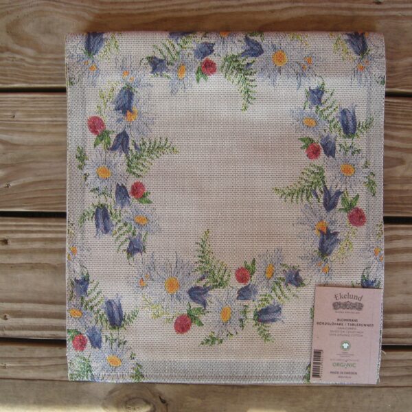 100% Organic Cotton runner "Blomkrans" Made in Sweden by Ekelund 14" x 47"