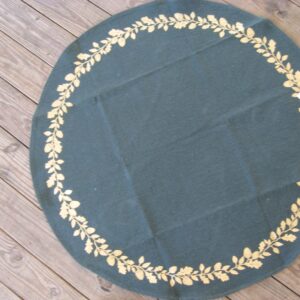 Christmas tree mat 43" diameter dark green w/oak motif Pluto of Sweden 100% cotton