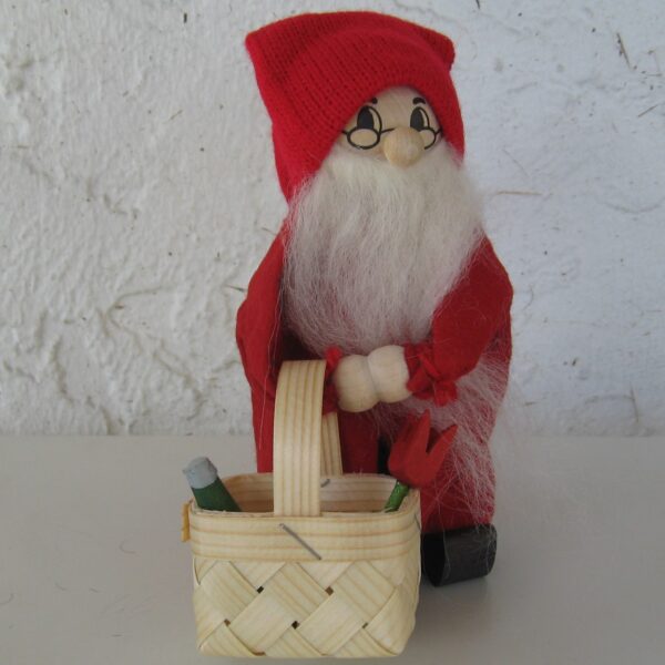 Tomte w/basket  7"  Made in Sweden