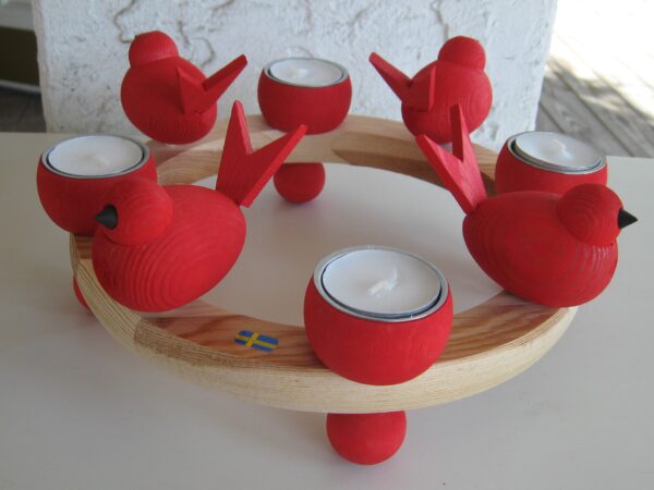 Christmas red wood candle holder w/tea lights/red birds 10" x 3" Made in Sweden