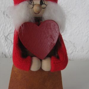 Lady Tomte w/big heart 6"  Made in Sweden