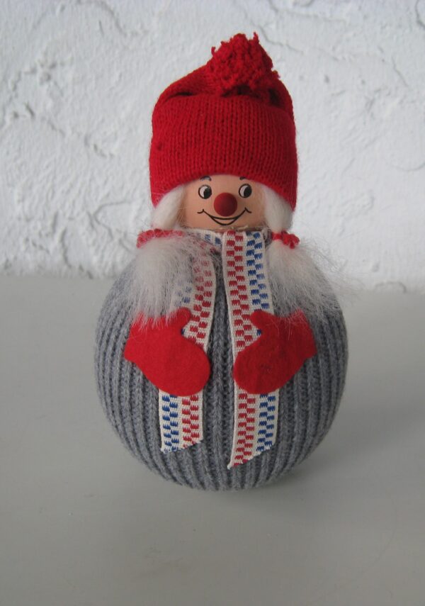 Large round tomte lady  6" x 4" Ljungströms of Sweden