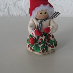 Tomte girl "berries"  3"  Butticki of Sweden