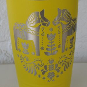 Stainless steel tumbler "Dala horses on yellow" 7" x 3.5"