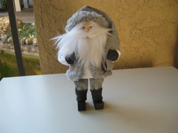 Grey tomte  8"  Butticki of Sweden