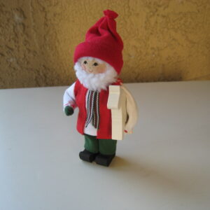 Tomte w/white Dala horse 6"   Sweden