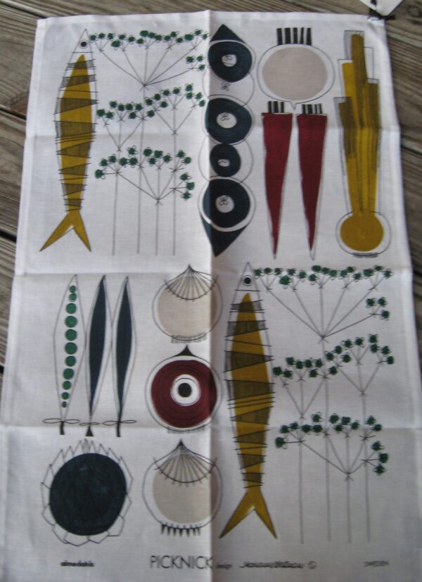 Almedahls "Picknick" tea towel 27" x 18"
